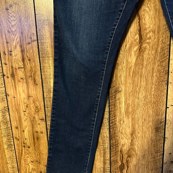 GUC Mossimo denim jeans. Size 18L women’s. - Picture 2 of 11